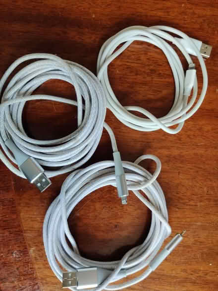 Photo of free iPhone cables (Headington OX3) #1