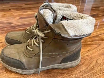 Photo of free Women’s snow boots size 7 (Firswood M16) #2