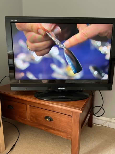 Photo of free LCD 32in TV (Cheam SM3) #1