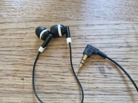 Photo of free Earphones (Herne Hill / dulwich SE21) #1