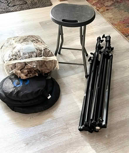 Photo of free Photography equipment (83rd & Mendingwall) #1