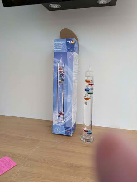 Photo of free Galileo thermometer (World's End SY6) #1