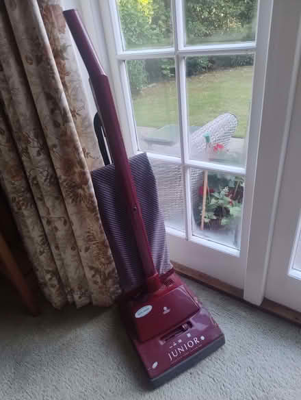 Photo of free Old Hoover Junior Vacuum Cleaner (Billericay CM12) #1