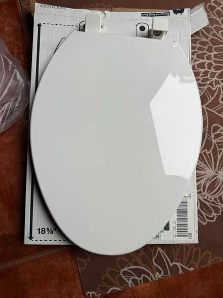 Photo of free White elongated toilet seat (Lake Mohegan, NY) #2