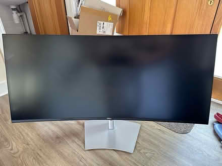 Photo of free FOR PROP OR SPARES Dell monitor (Sutton SM2) #1