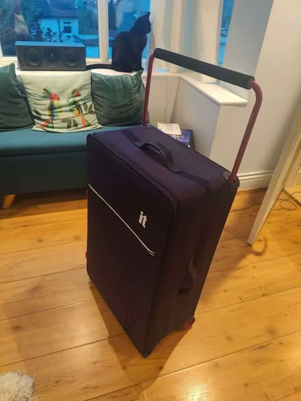 Photo of free IT Suitcase (Riddlesden BD20) #3