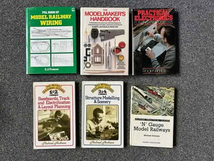 Photo of free Model railway books from the 1970s/80s (Helsington LA8) #1