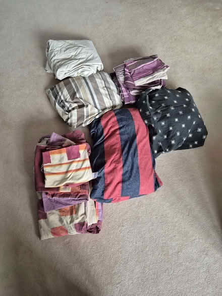 Photo of free Six sets of kingsize duvet covers and pillow cases (Great Missenden HP16) #1