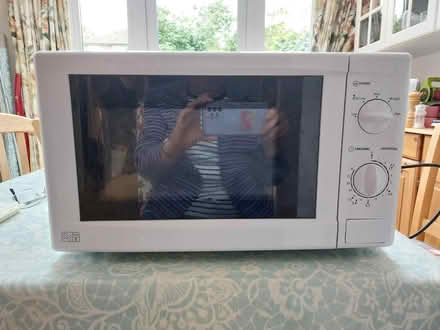 Photo of free Small microwave oven (New Marston OX3) #1