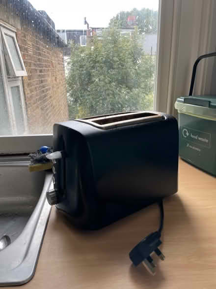 Photo of free Toaster (Chiswick W4) #1