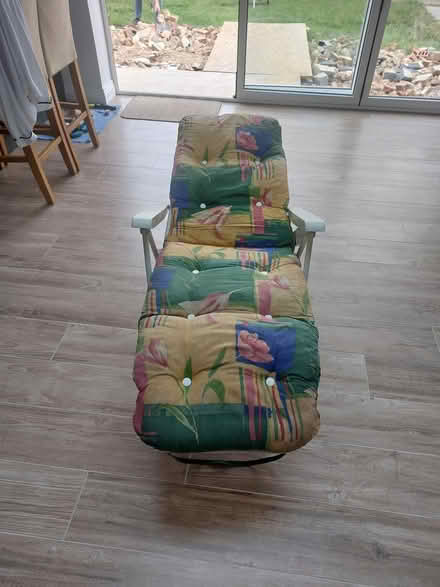 Photo of free Garden Sunlounger chair (Leverstock Green HP2) #4
