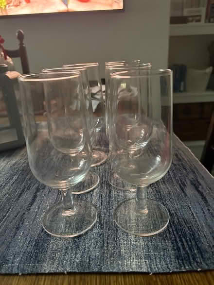 Photo of free Set of 6 wine / cocktail glasses (BS3) #2