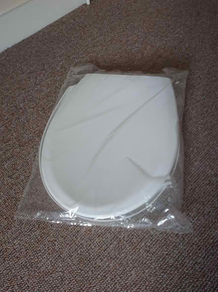 Photo of free Toilet seat (Fishponds/Downend BS16) #2