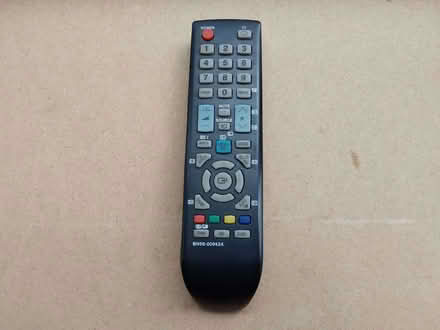 Photo of free Remote control - replacement for Samsung TV remote control (High Heaton) #1