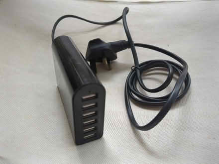 Photo of free USB charger 6 way (Sheffield Lane Top S5) #1