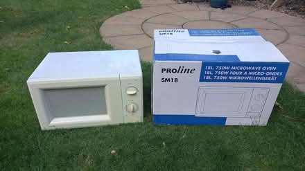 Photo of free Microwave, 18L, 750W (Central Letchworth) #1