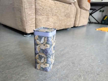 Photo of free V&A tin (Marshalswick AL4) #2