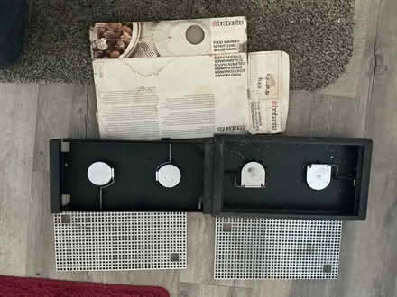 Photo of free 2 Food warmer hotplates (Cox Green SL6) #2