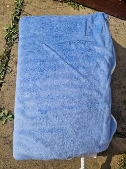 Photo of free Heat pad - never used (Acton W3) #2