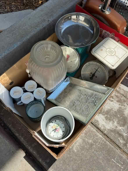 Photo of free Pots, Pans, Kitchen Items, Etc (Downtown Campell) #3