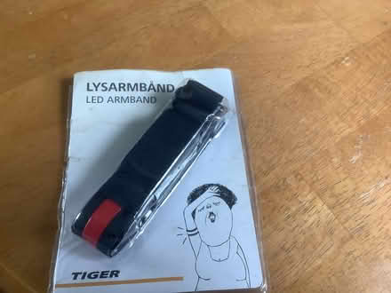 Photo of free LED Armband (Fernhill GU17) #1