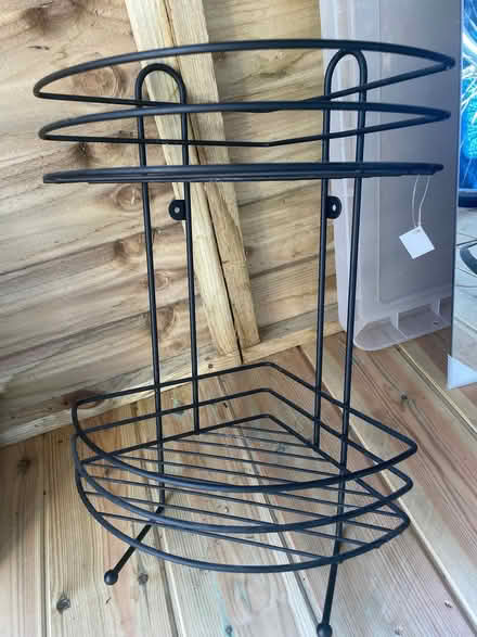 Photo of free Shower wire storage caddy (Tottenham N15) #1
