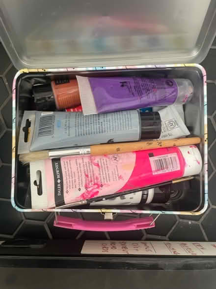 Photo of free art materials (E1) #3