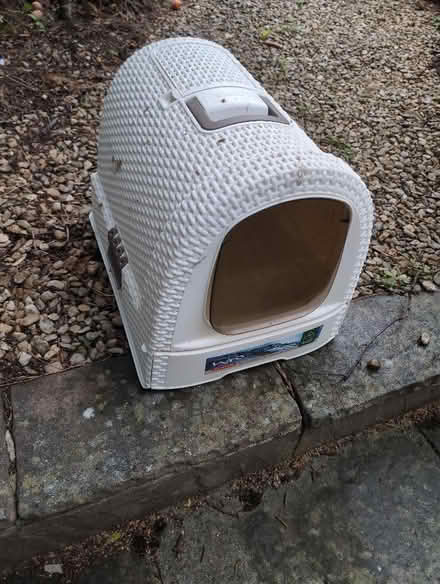 Photo of free Cat litter tray (Chipping Norton OX7) #1