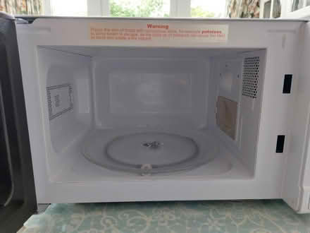 Photo of free Small microwave oven (New Marston OX3) #2