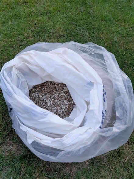 Photo of free End of a bag of vermiculite (Chineham RG24) #1