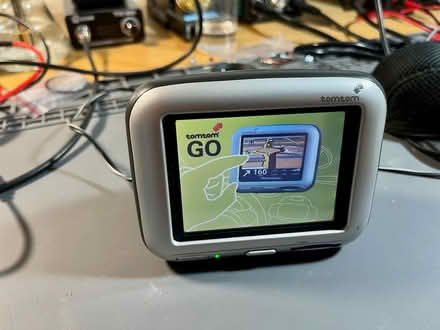 Photo of free TomTom satnav / Linux box and screen (Reepham NR10) #1