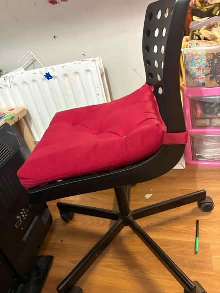 Photo of free Swivel chair (SE25 selhurst) #1