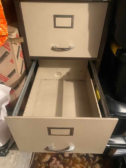 Photo of free 4 Drawer Metal filing cabinet (SE7) (Charlton SE7) #2