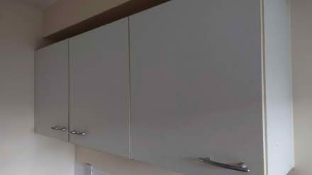 Photo of free Various kitchen units and a cooker (Tilehurst) #2