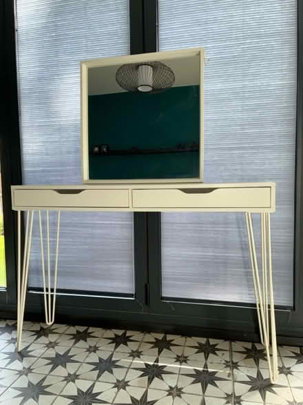 Photo of free Console / Dressing Table & Mirror (Hertford SG13) #1