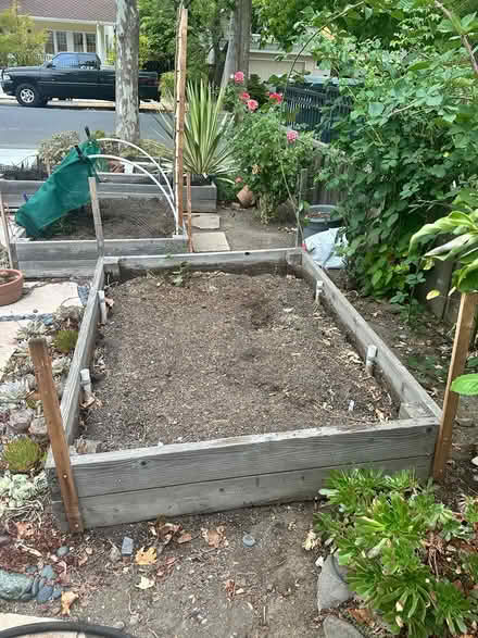 Photo of free 4’x6’ vegetable box (Redwood city) #1