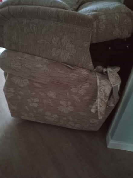 Photo of free Hsl lift and rise chair (Hockley Heath CP B94) #2