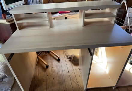 Photo of free Medium sized desk (Wellingborough NN8) #1
