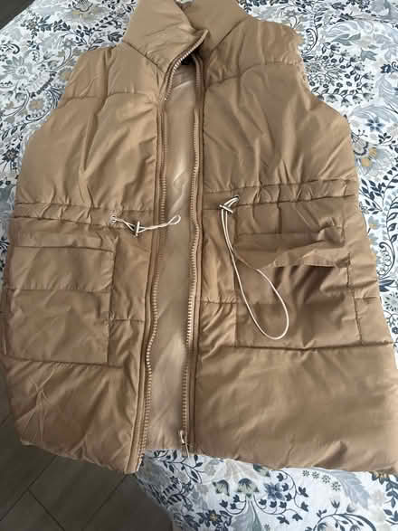 Photo of free Gillet beige (Tyburn B24) #1