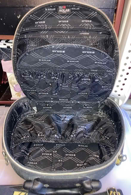 Photo of free Vintage KOLAR Train Case Overnight (Midtown East) #2