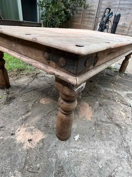 Photo of free Antique look coffee table (Tw182ax) #2