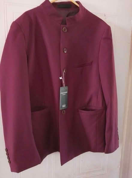 Photo of free burgundy jacket new (Laindon SS16) #1