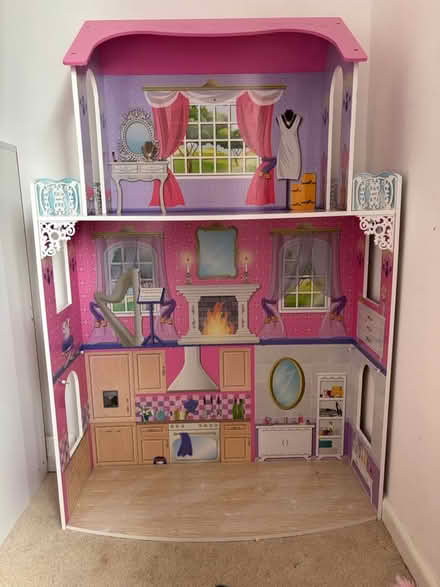 Photo of free Dolls House (Thorpe Hesley S61) #1