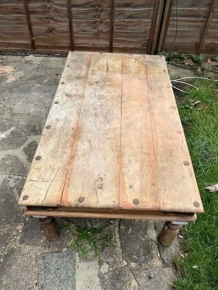 Photo of free Antique look coffee table (Tw182ax) #1