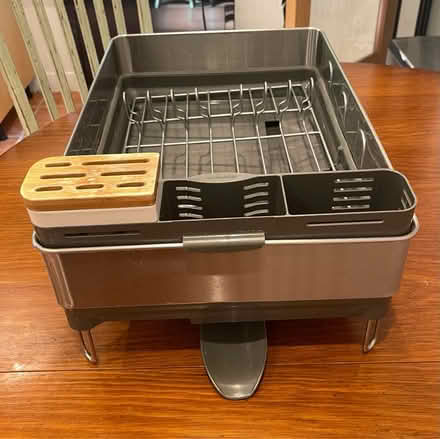 Photo of free dish drying rack (Davis Sq) #1
