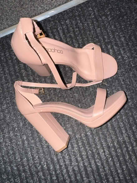 Photo of free Nude heels (NG8, Strelley) #1