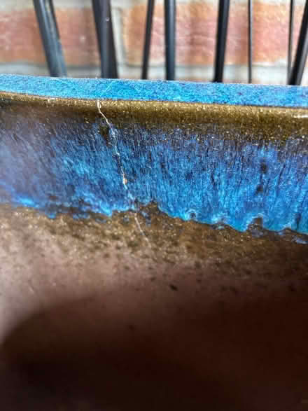 Photo of free Blue Ceramic Planter (Macclesfield SK10) #4