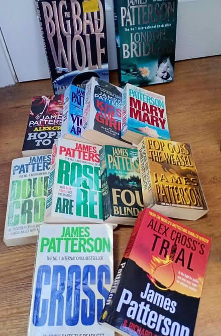 Photo of free James Patterson Alex Cross bundle (nr big Sainsburys A4 SL1) #1