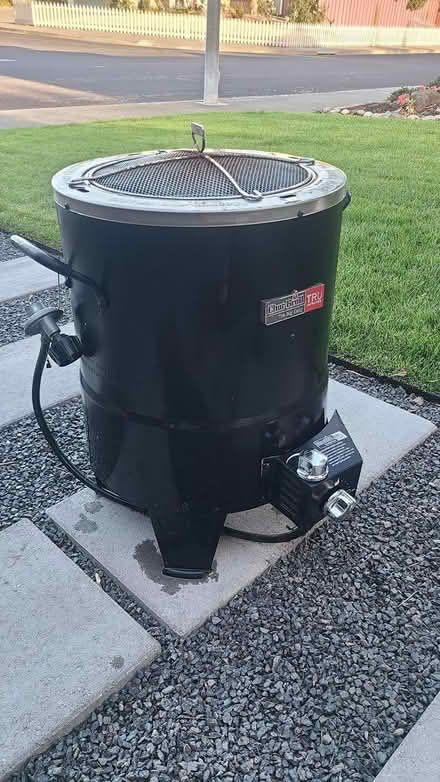 Photo of free Big Easy oil-less turkey fryer (Windsor) #2