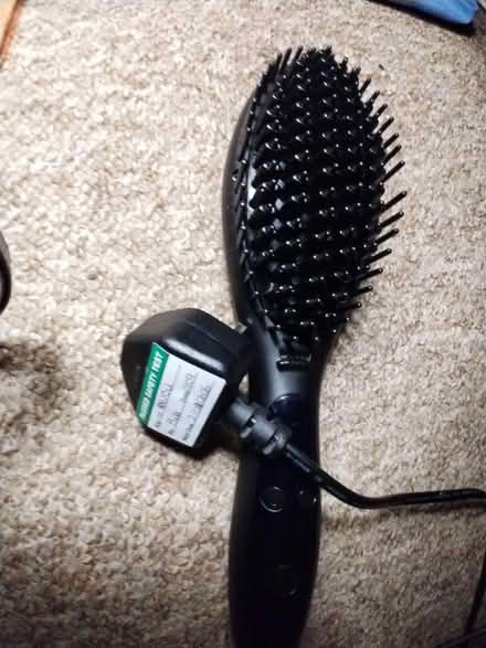Photo of free Electric straightening brush (Northcourt OX14) #1